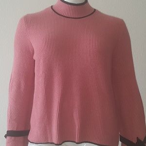 Two tone sweater with Bell sleeves - Plus size